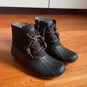 Women's Sperry Saltwater Quilt Nylon Duck Boots Black Size 6.5